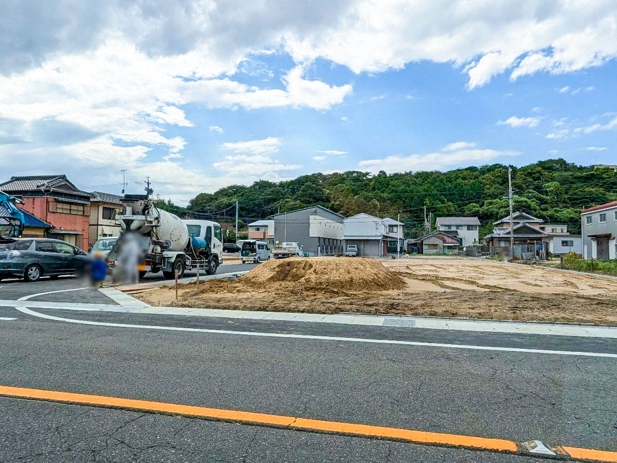 イイコトテラス鈴鹿市岸岡町