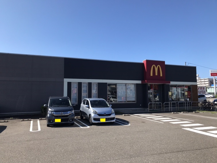 マクドナルド　１１６新潟坂井店まで約350m（車で約2分）　■営業時間6：00～24：00