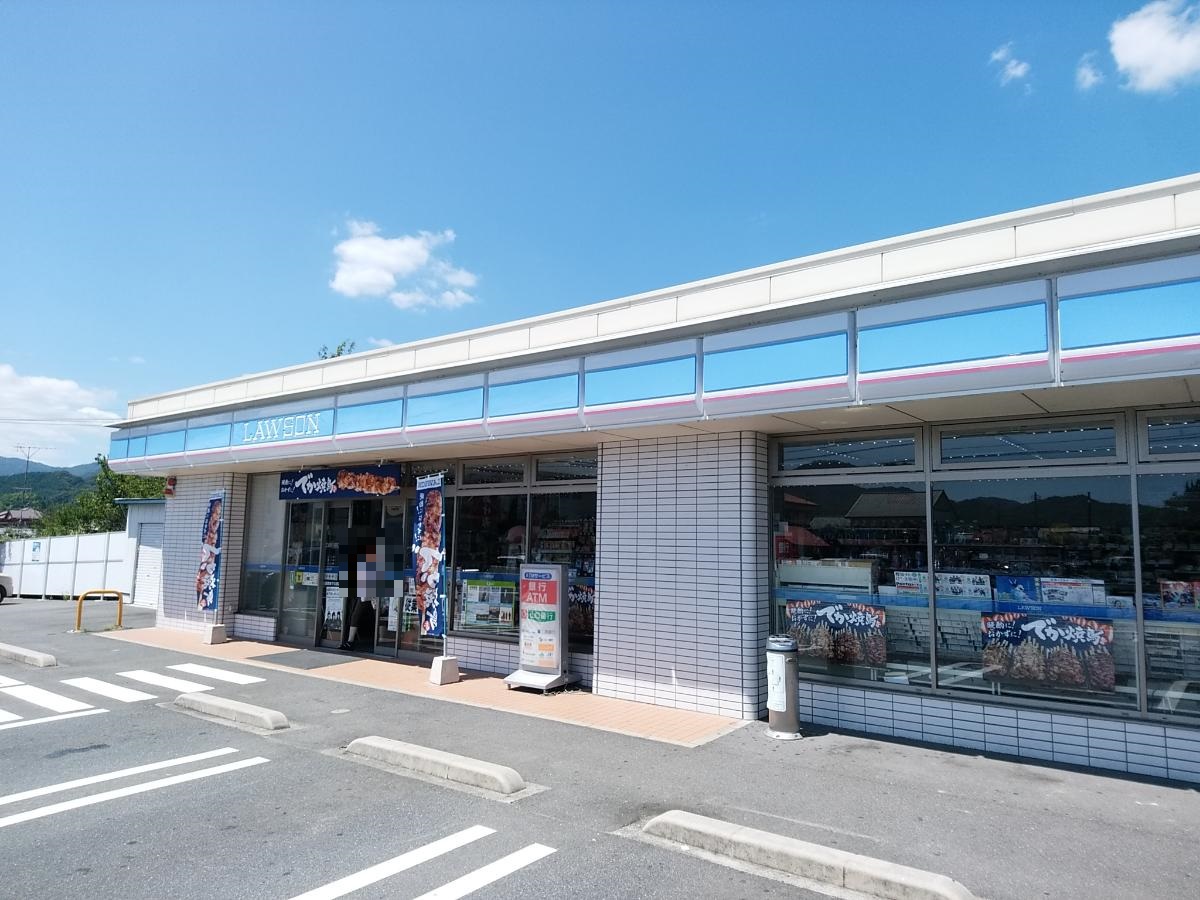 ローソン岩国周東下久原店まで約950m（徒歩12分）　ちょっとしたお買い物など近くにコンビニがあるととても便利ですよね。