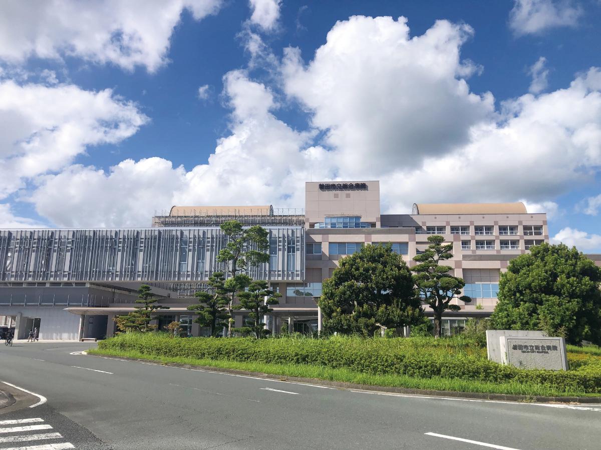 磐田市立総合病院まで約3.9km（車で約6分）　地域医療支援病院。地域がん診療連係拠点病院（高度型）。