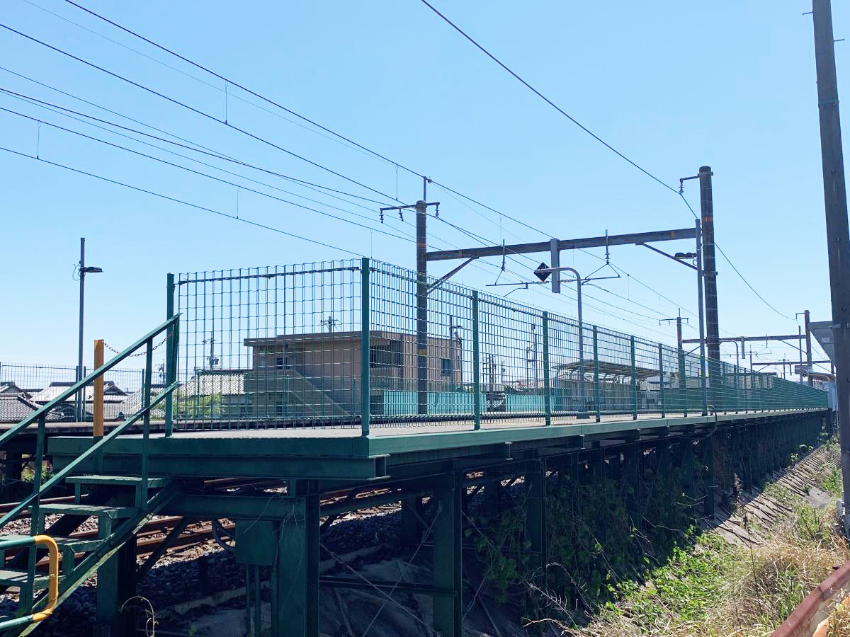 ＪＲ関西本線「朝日駅」まで約1.2km（徒歩15分）　JR名古屋駅まで約40分☆☆近鉄名古屋線「伊勢朝日駅」と2駅を利用することができ、時間や状況によって使い分けができるのも魅力的です♪♪